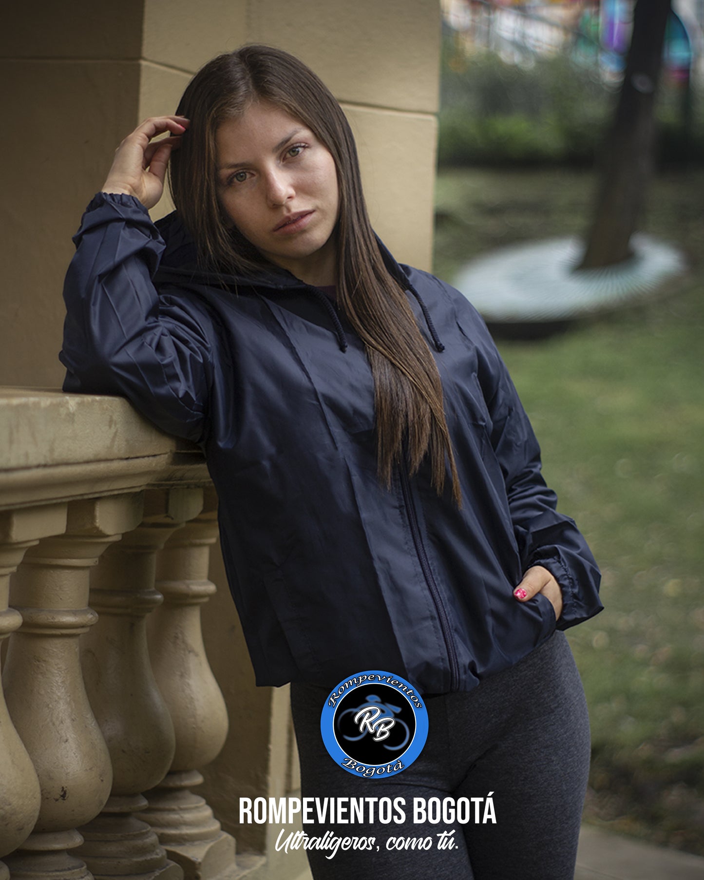 Rompeviento azul oscuro